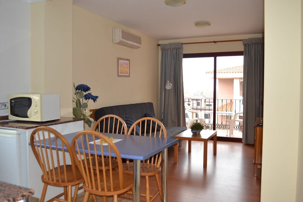 Portocanet Complejo Turistico Канет-де-Беренгер Экстерьер фото